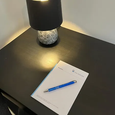 Modernes Mit Garage & Ps4 In Messenaehe Von Your Way Lejlighed *